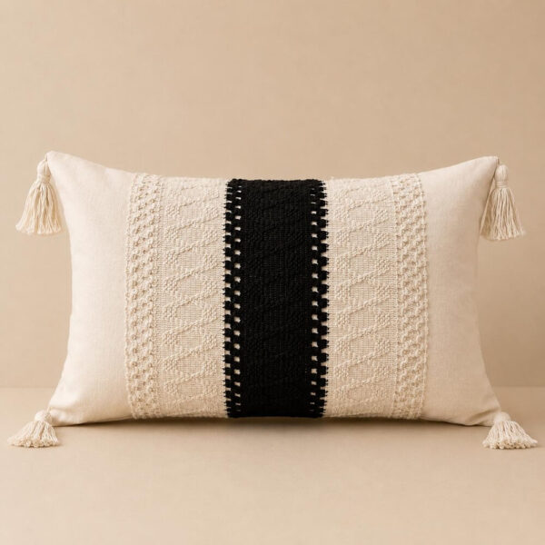 FUNDA DE COJIN 30X50 BLANCO CON NEGRO
