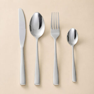 SET DE CUBIERTOS 24 PCS METAL